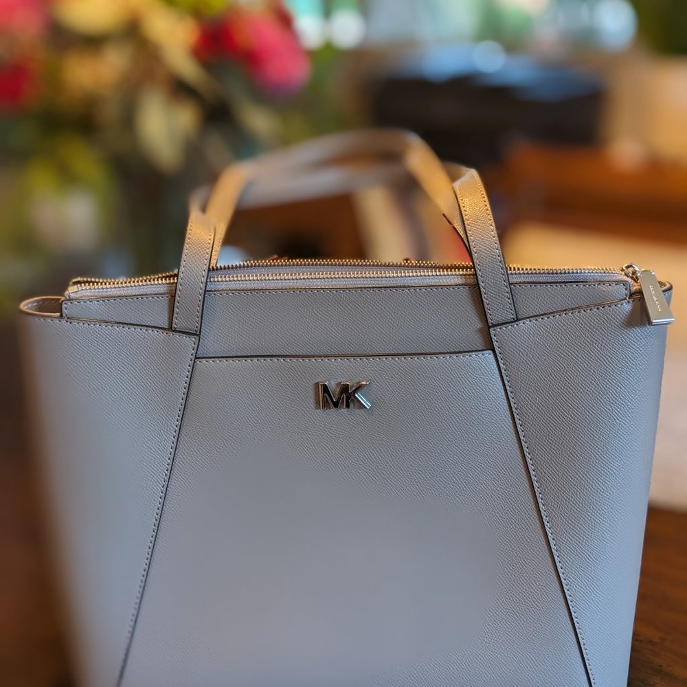 Michael Kors Tote